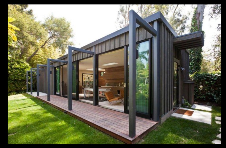 Casa modulada com deck — Xangri-lá / RS